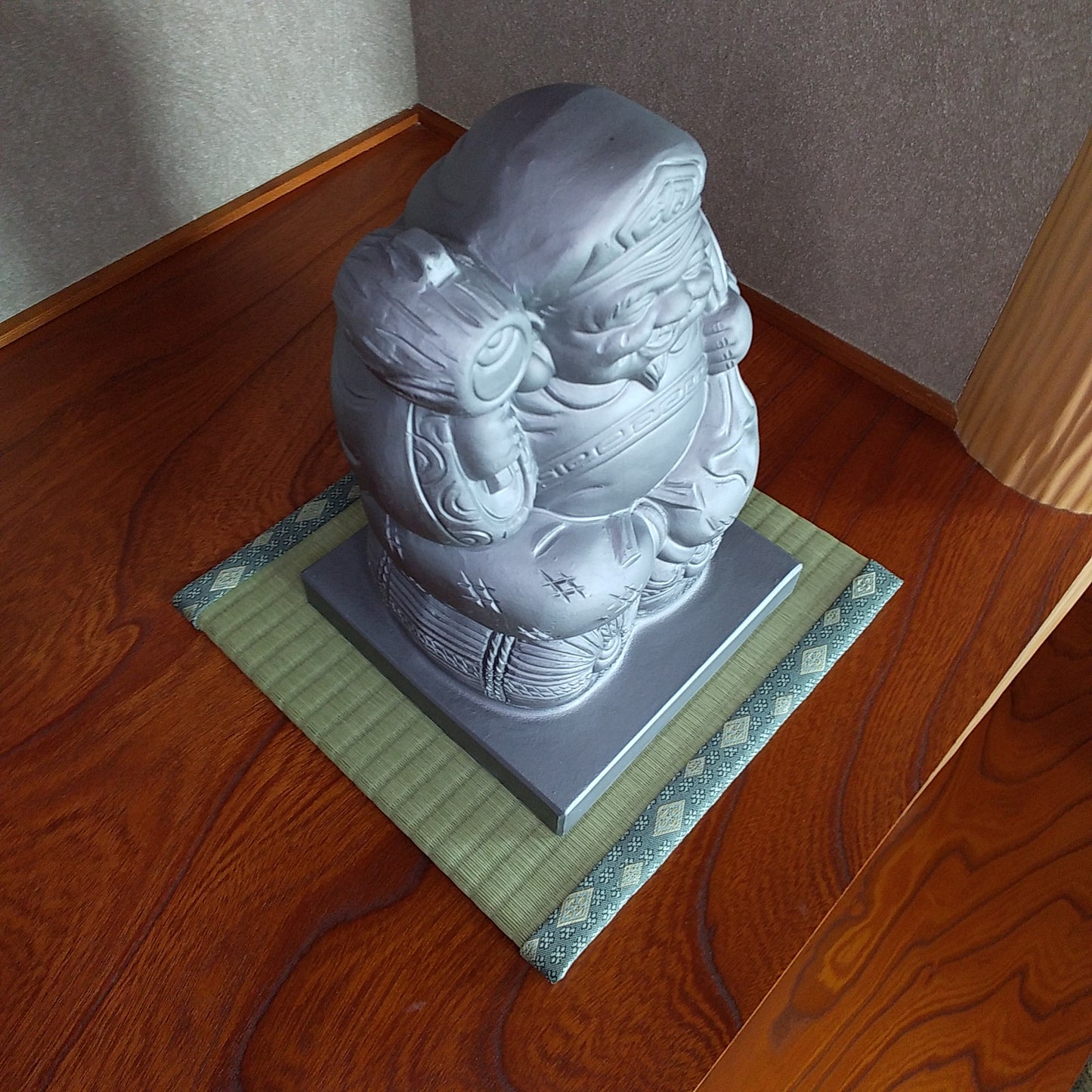 Japanese lucky god figure(Daikokuten) -Made of the ceramic-