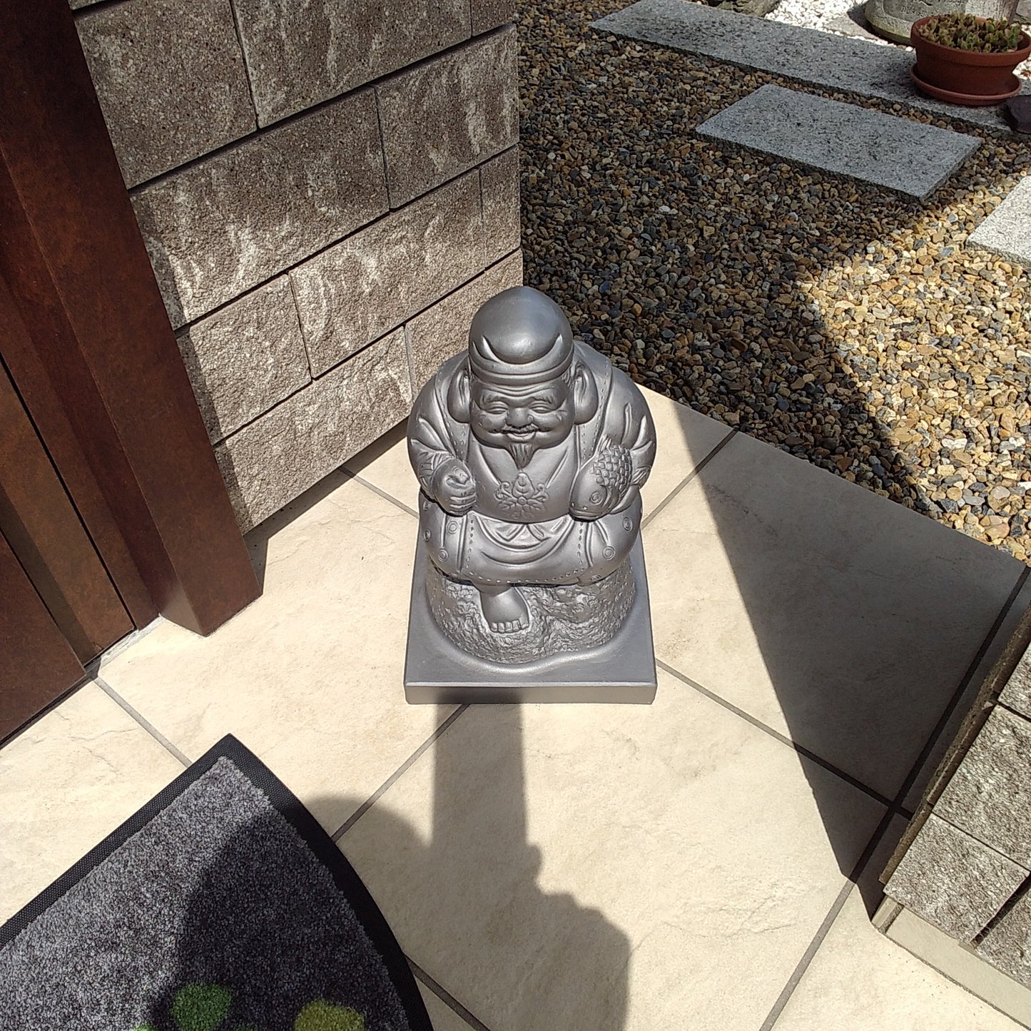 Japanese lucky god figure(Ebisu) -Made of the ceramic-