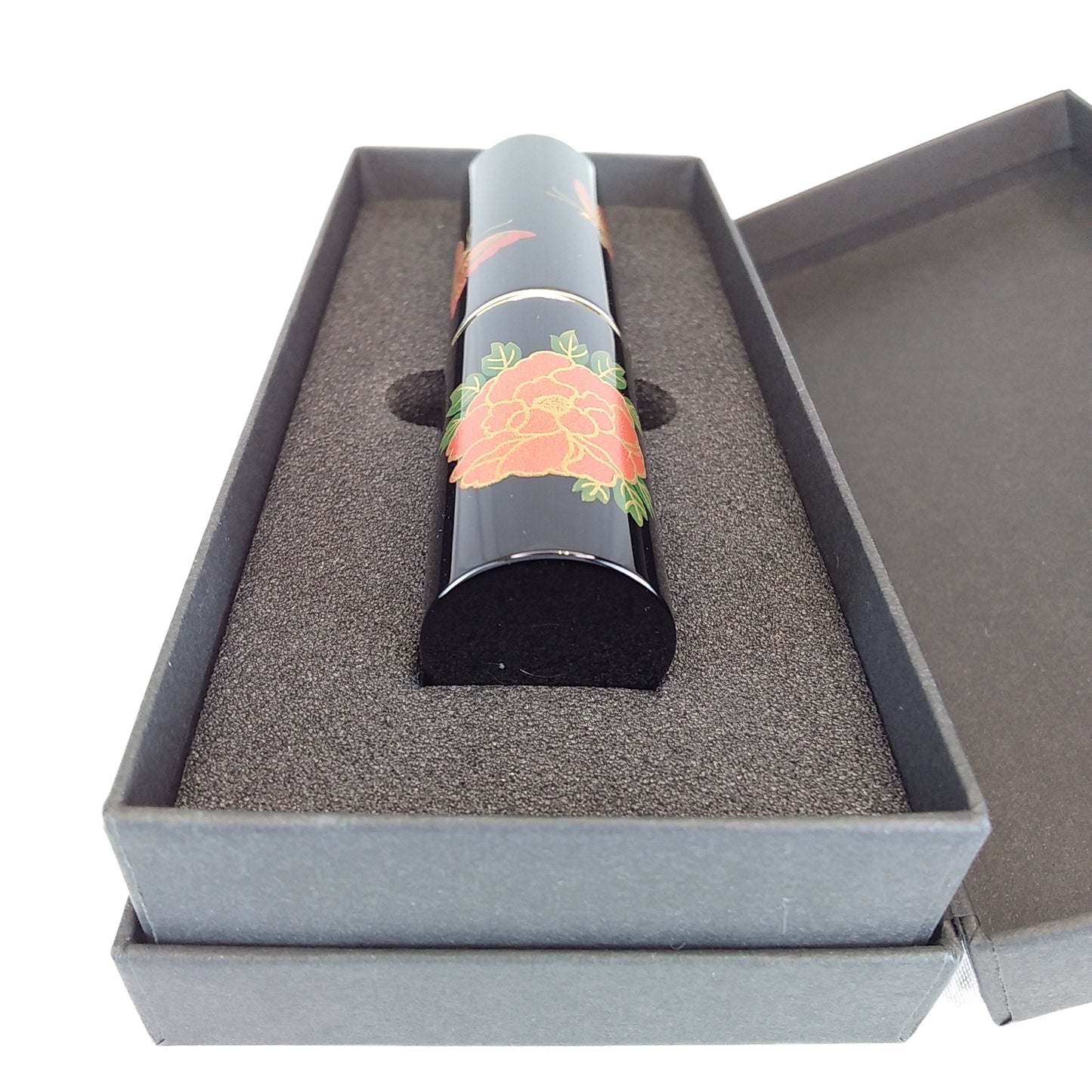 Kumano Fude Makie type makeup brash (Peony and butterflies) -Made in Japan-