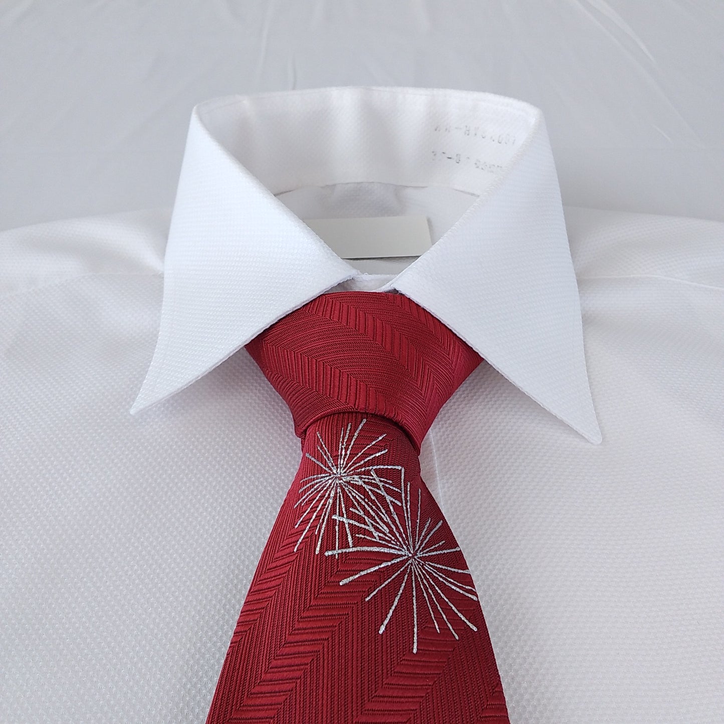 Kyoto Nishijin-ori tie(Gold colored handpaint tie Star) -Red-