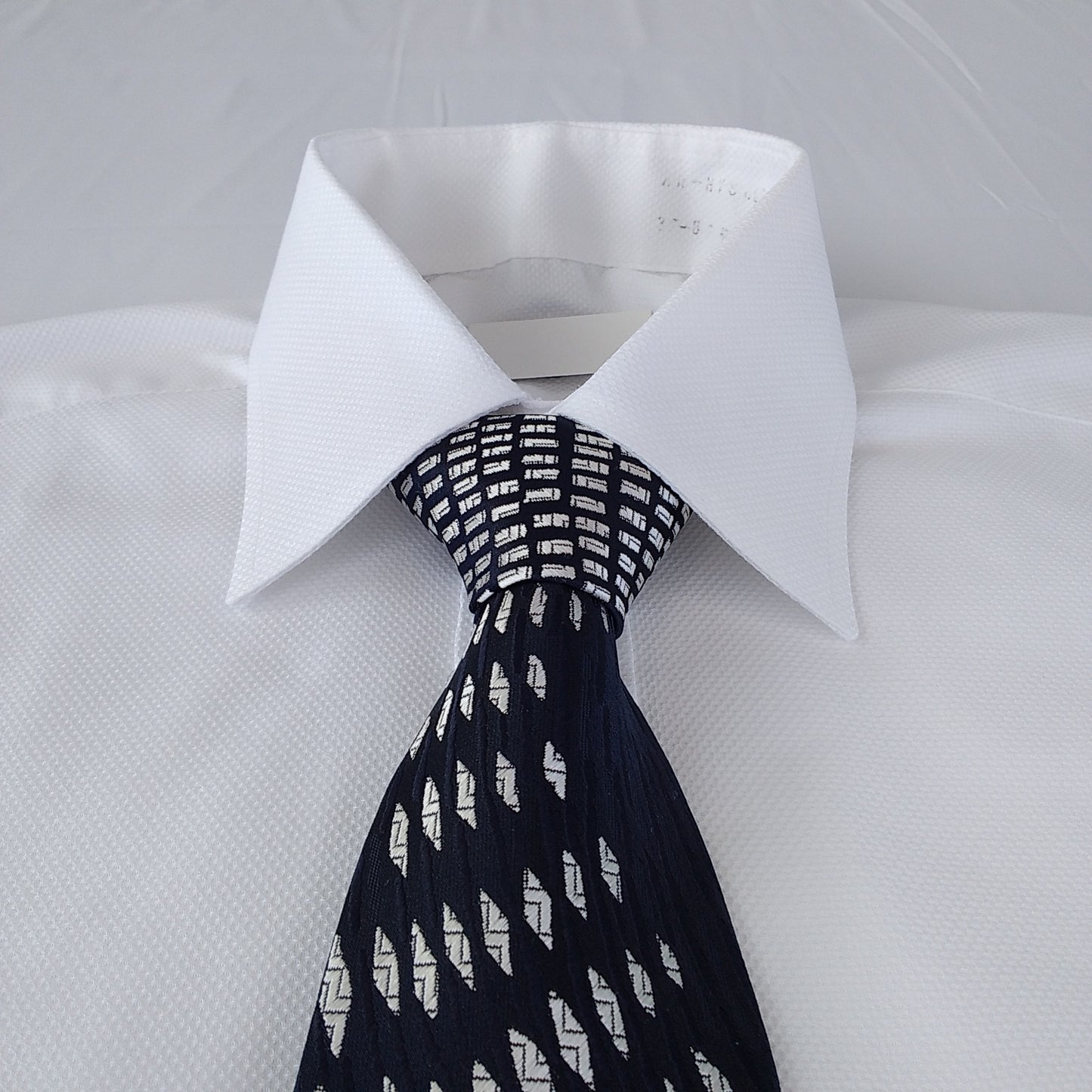 Kyoto Nishijin-ori tie(Suiryu) -Black & White-