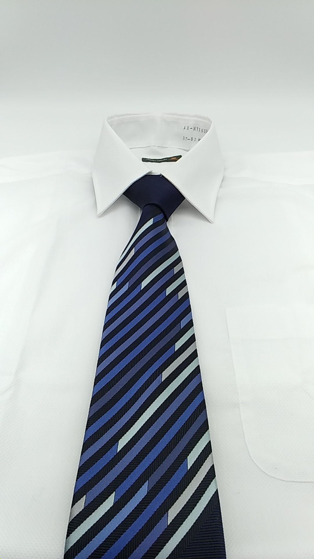 Kyoto Nishijin-ori tie(Panel pattern) -Navy & Blue-