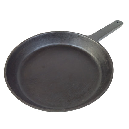 Homemade iron skillet, the best way to supplement your iron intake