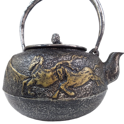 Original iron kettle -Mt.Fuji and horse, Size 10-