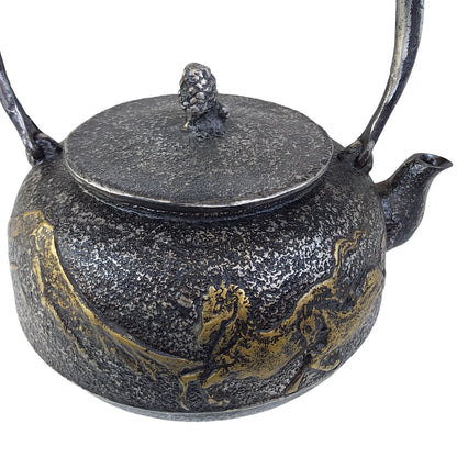 Original iron kettle -Mt.Fuji and horse, Size 10-