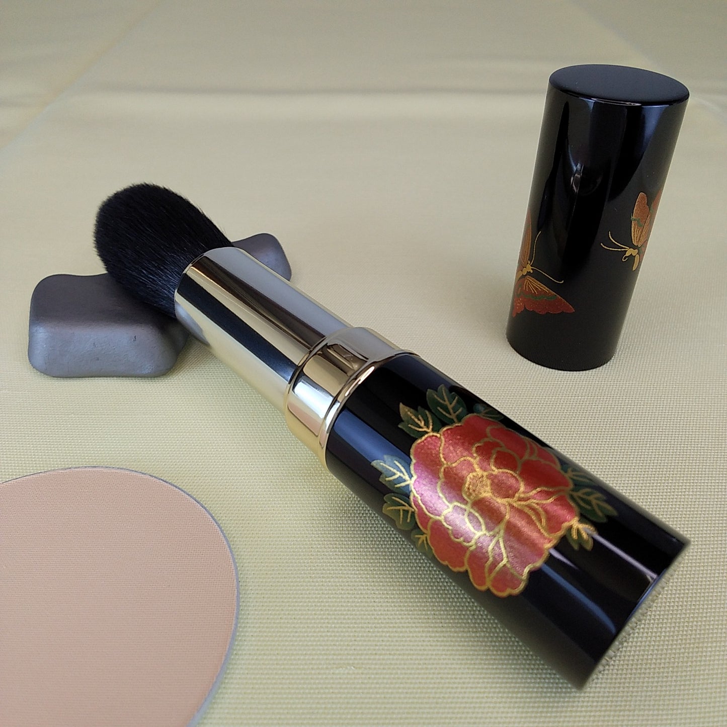Kumano Fude Makie type makeup brash (Peony and butterflies) -Made in Japan-